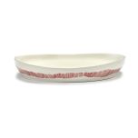 Servierplatte weiss swirl FEAST (rote Streifen)
