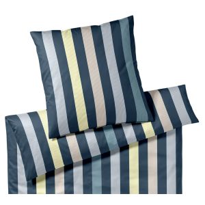 Elegante Mako-Satin Bettwäsche Melody in Pistazie. Zeitloses Streifen-Design, 100 % Baumwolle, pflegeleicht & hochwertig Made in Germany. 